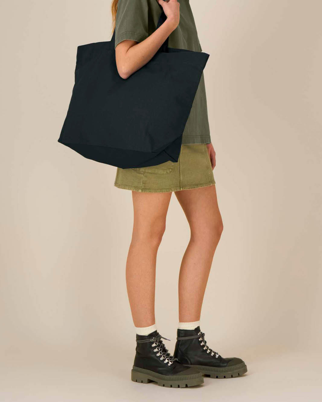 48.6 Mile Runner Recycled Oversized Tote Bag