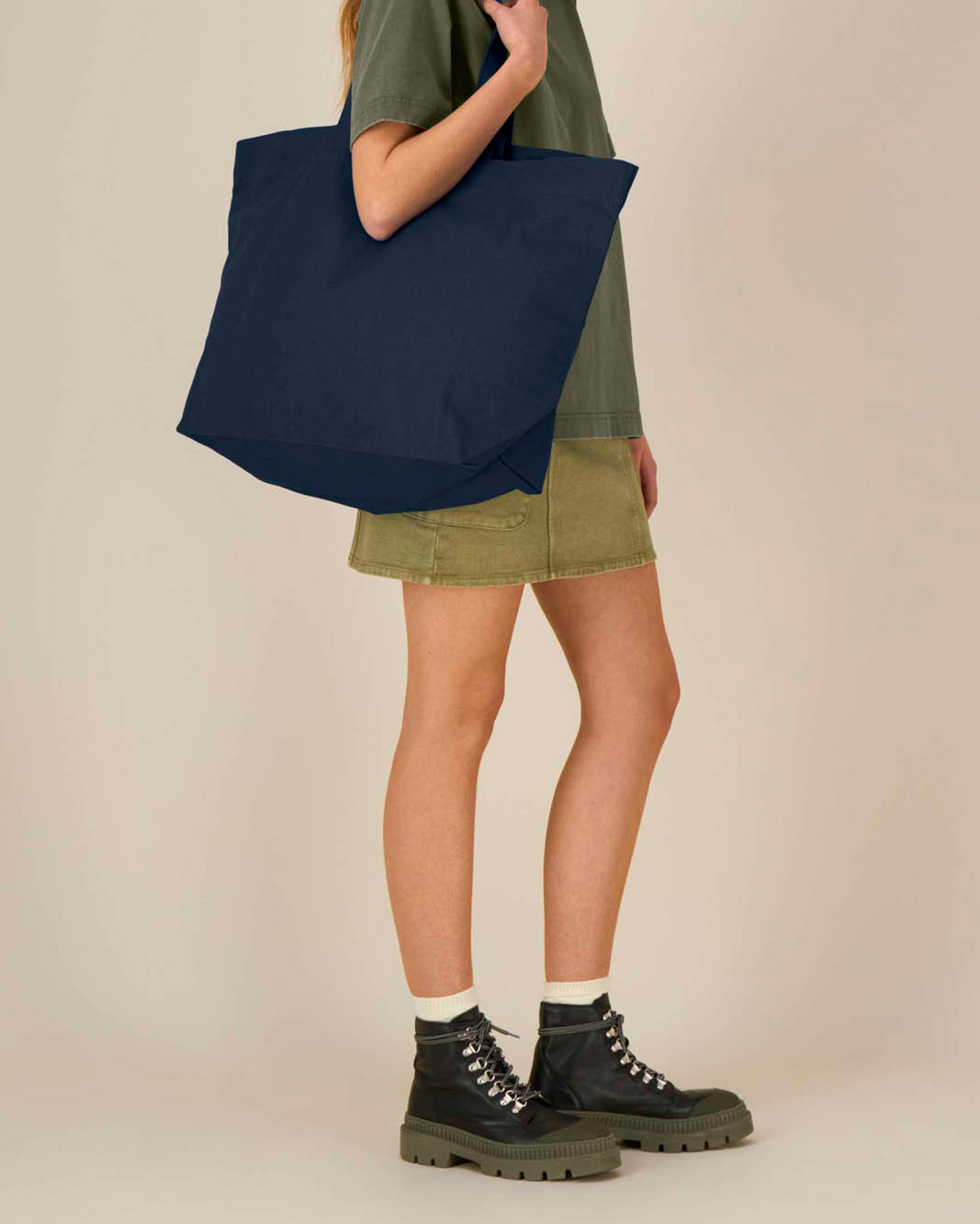 Indianapolis Runner Recycled Oversized Tote Bag
